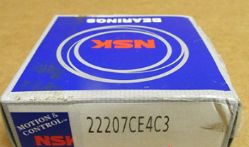 NSK 22207CE4C3 Spherical roller bearings | 35x72x23.0mm